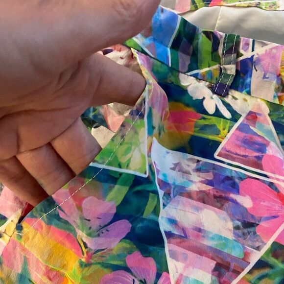 Amanda Uprichard 100% silk shorts, L - Picture 3 of 7